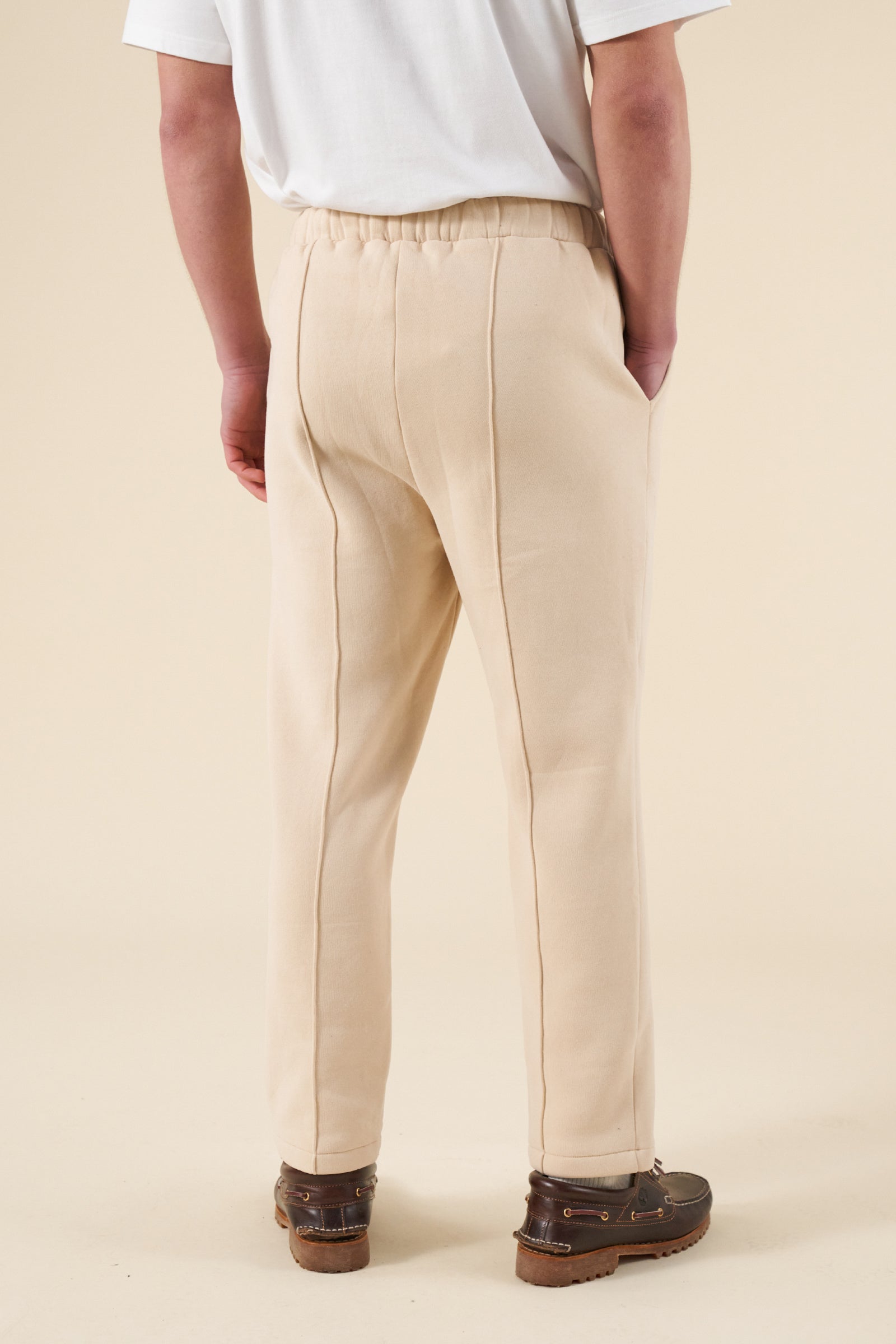 CUFFLESS PLEAT JOGGERS - CREAM