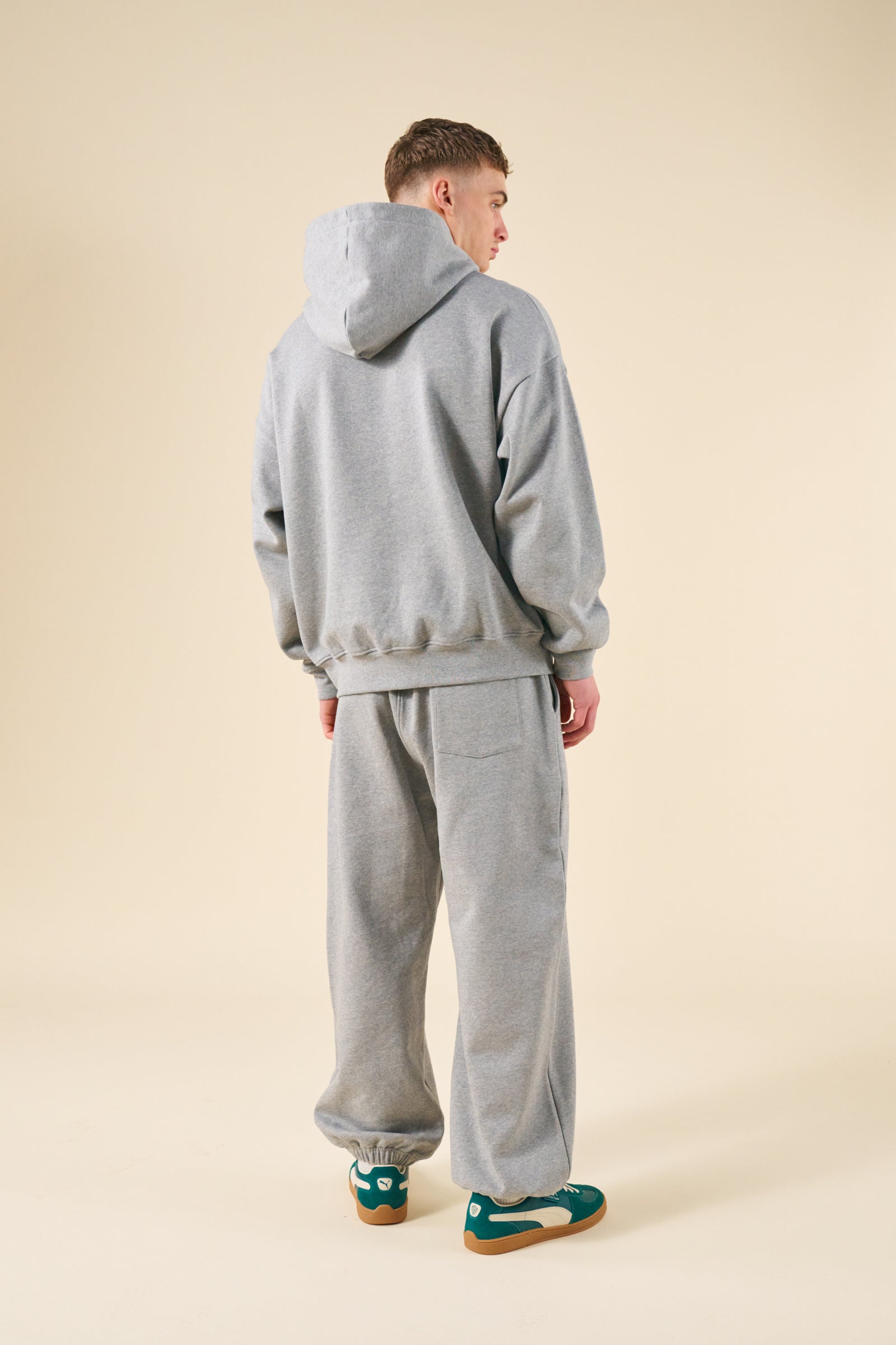 SUSTAIN BLACK HOODIE