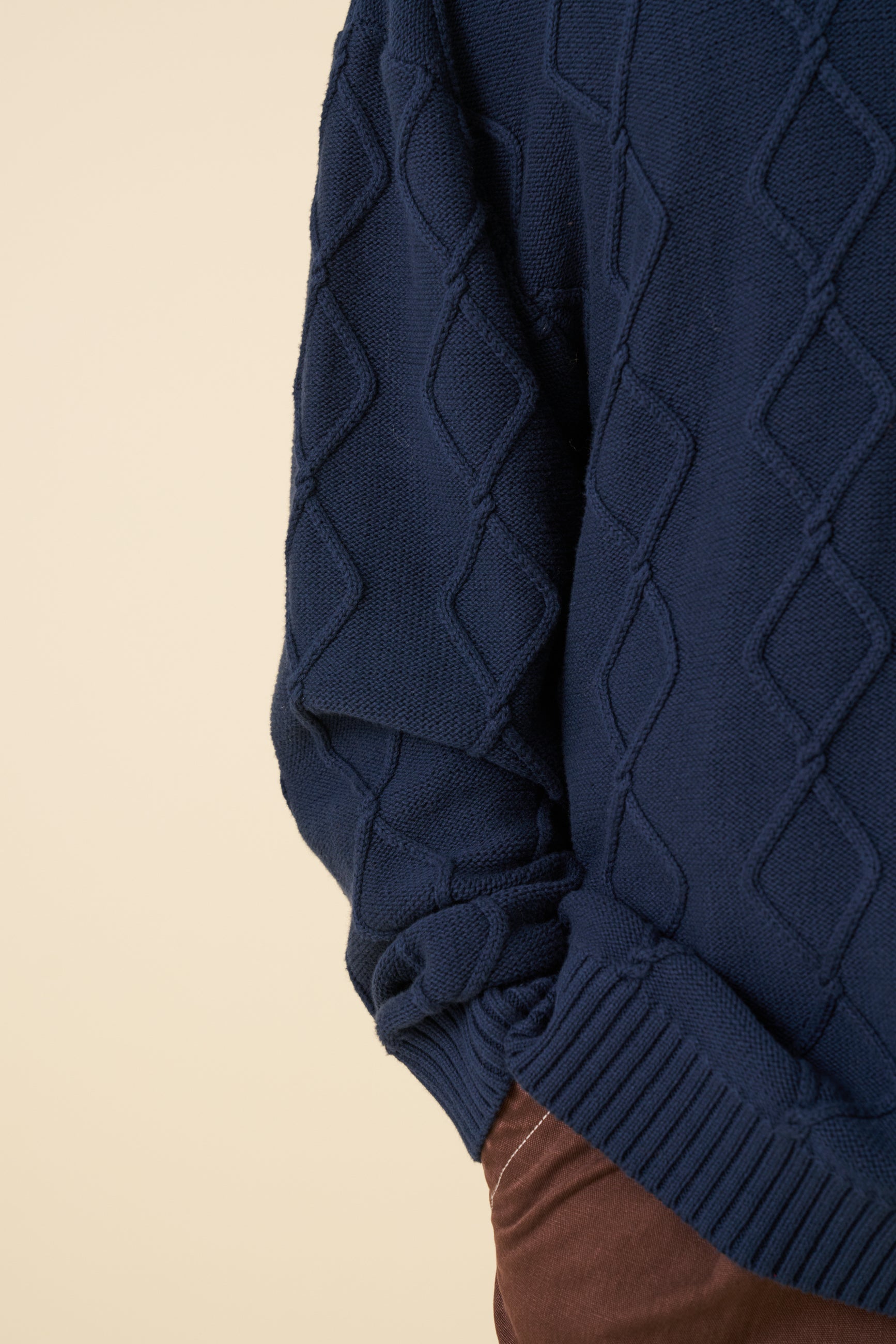 DIAMOND CABLE MOCK NECK KNIT - NAVY