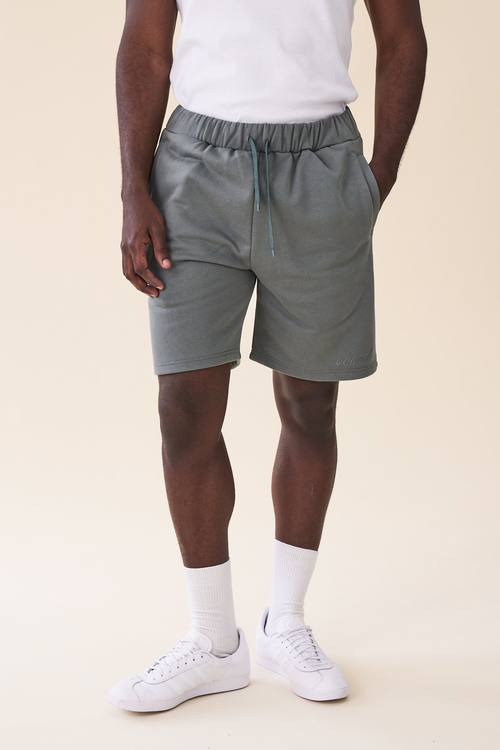 SCRIPT JOGGER SHORTS - MID GREY