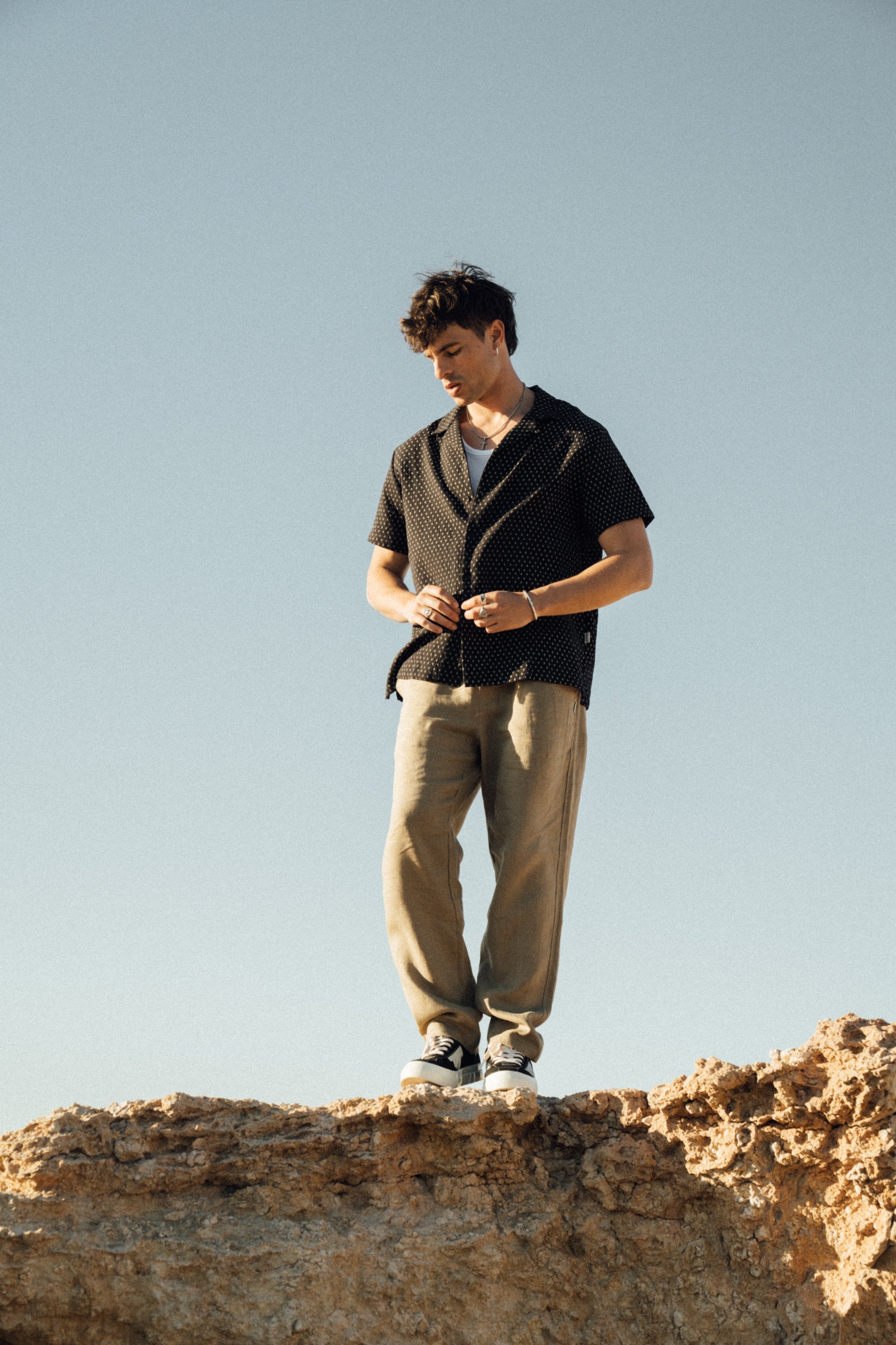 RELAXED LINEN TROUSERS