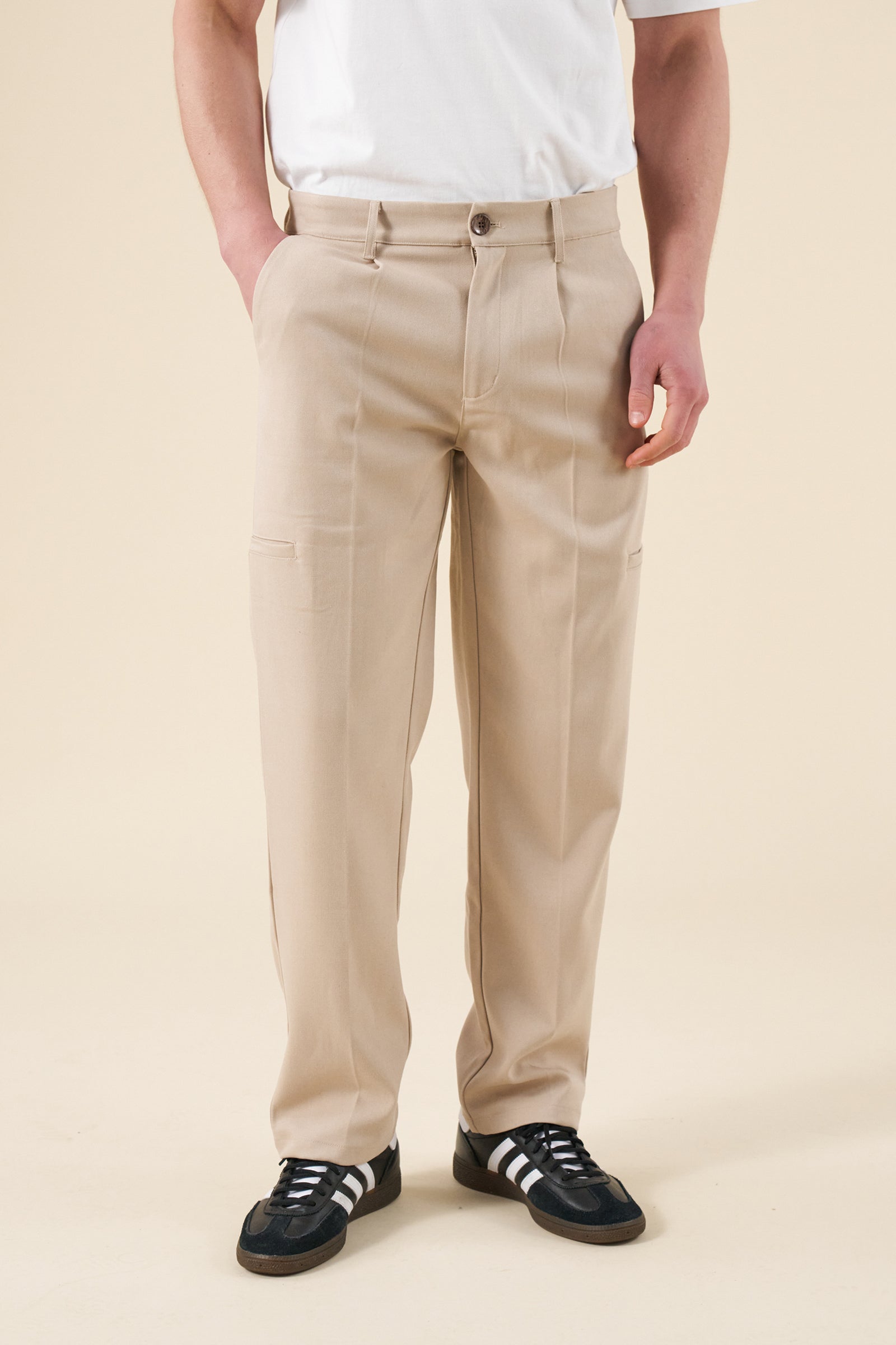 TAPERED CASUAL TROUSER