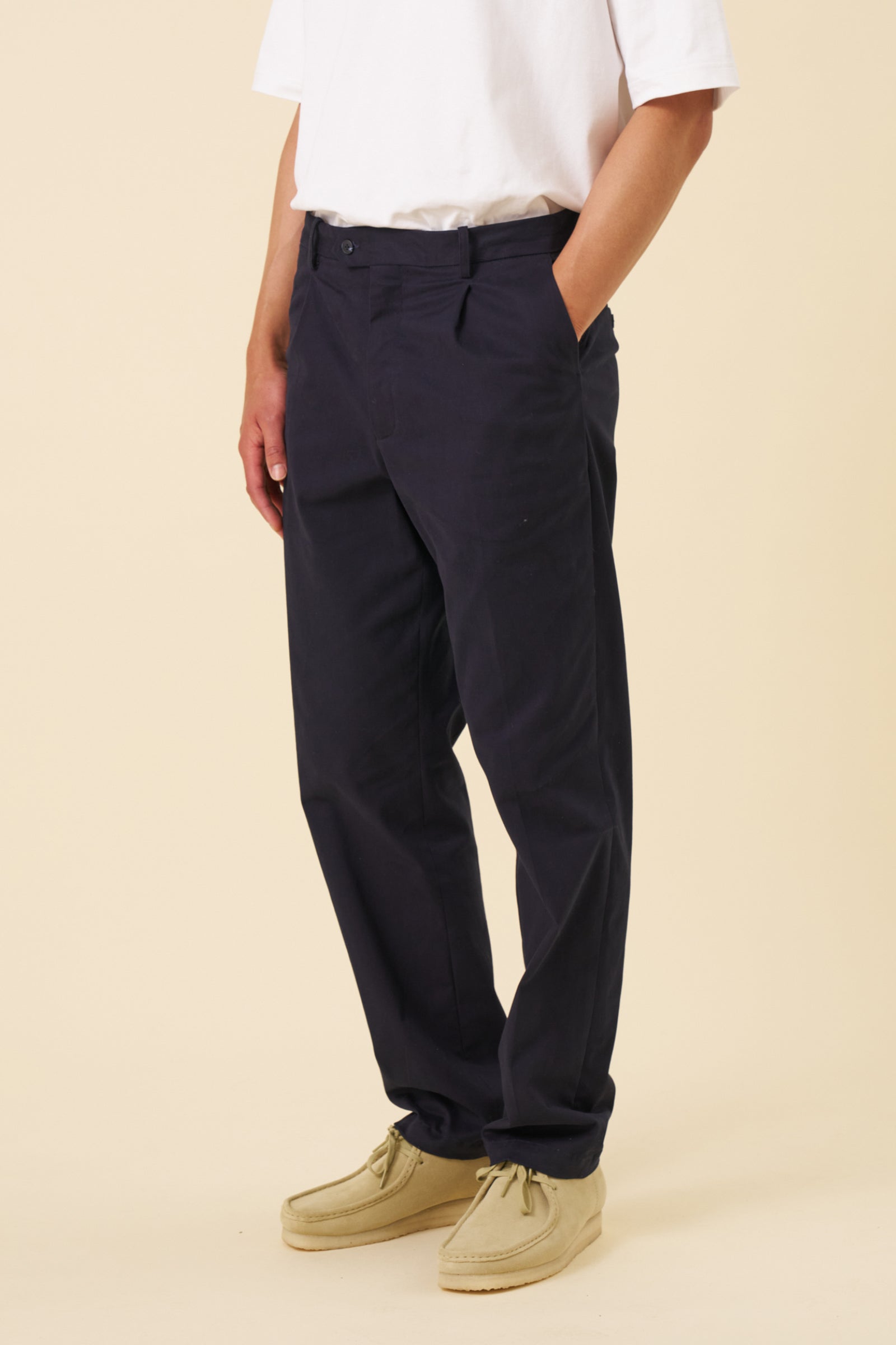 CANVAS PLEATED CHINO - NAVY