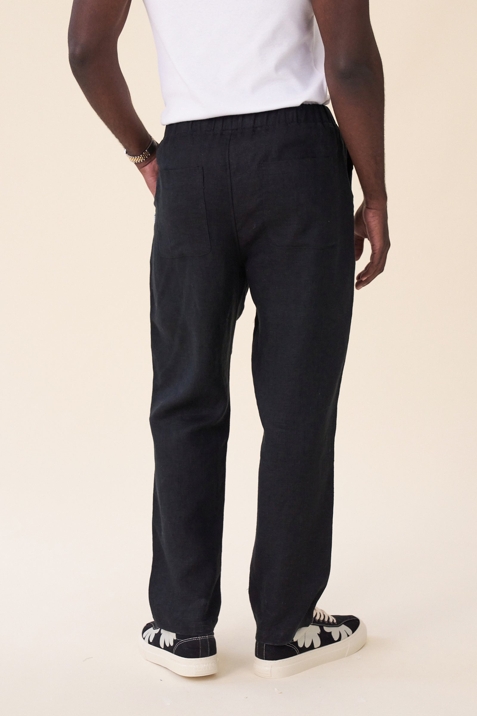 RELAXED LINEN TROUSERS