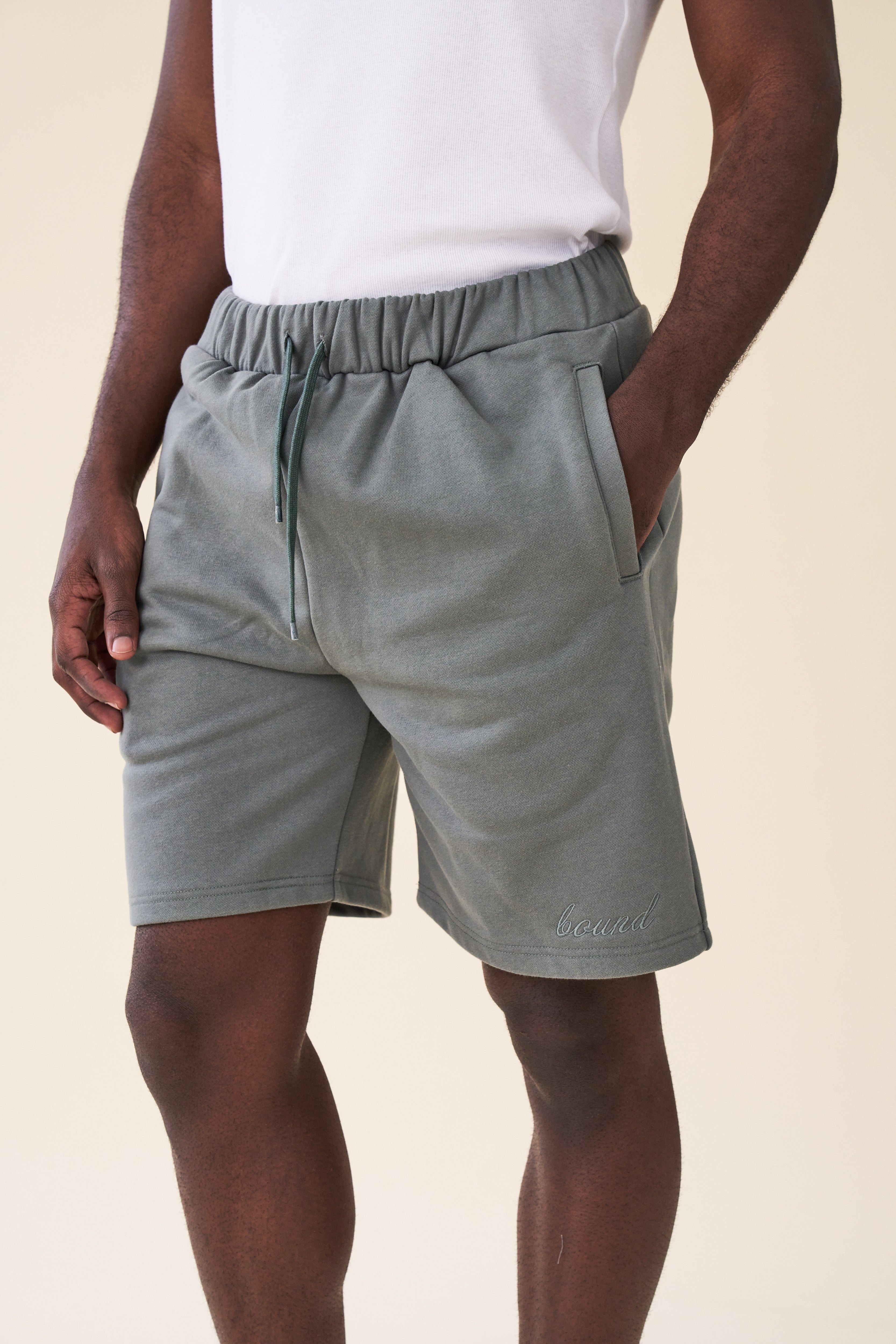 SCRIPT JOGGER SHORTS - MID GREY
