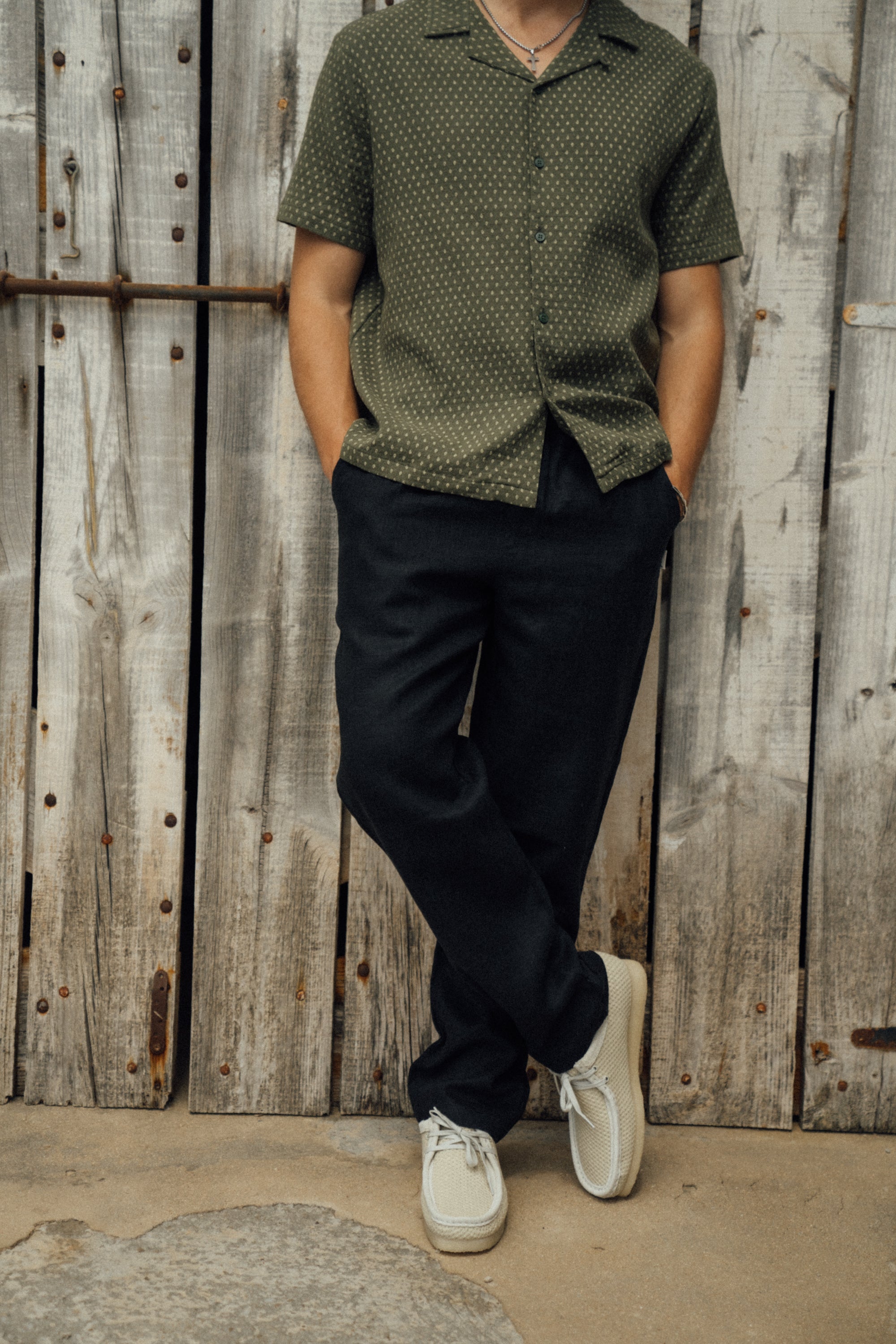 RELAXED LINEN TROUSERS